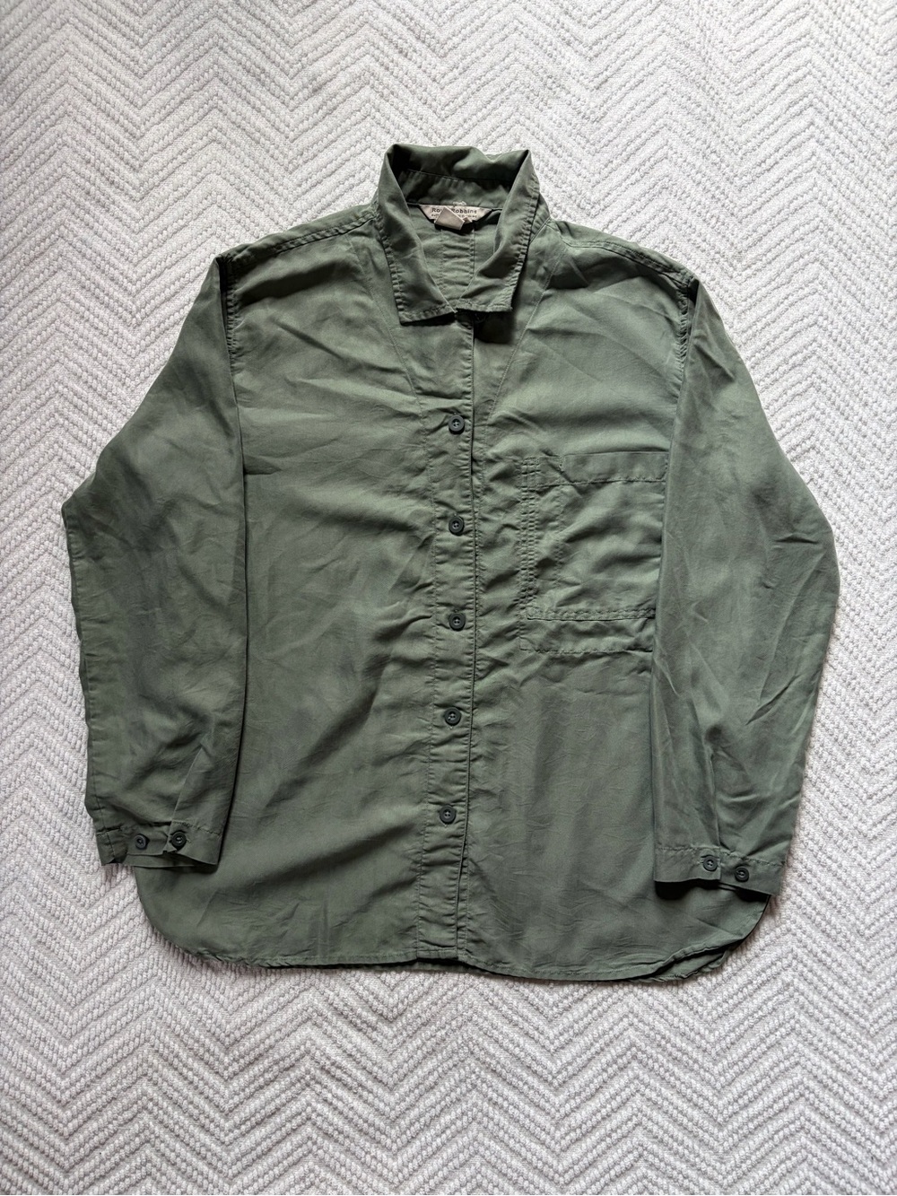 💚 Royal Robbins Green Button-Up Shirt